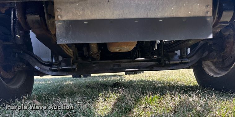 image for item EK2752 2013 Hino 338 utility / service truck