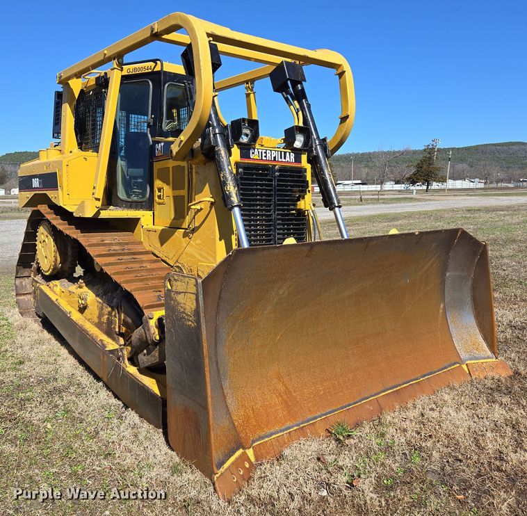 image for item EL5682 2006 Caterpillar D6R XL Series III dozer
