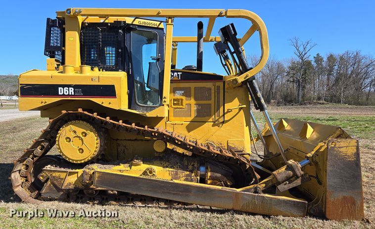image for item EL5682 2006 Caterpillar D6R XL Series III dozer