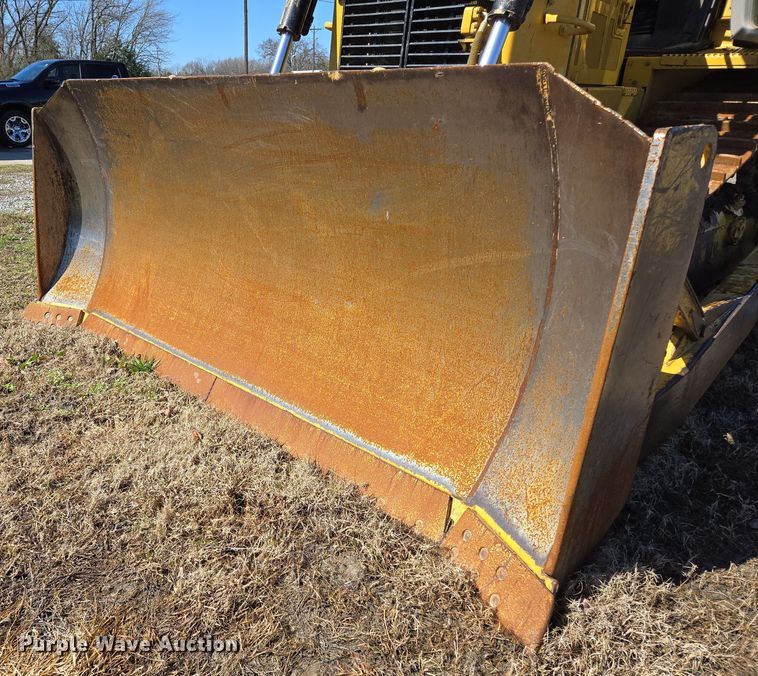 image for item EL5682 2006 Caterpillar D6R XL Series III dozer