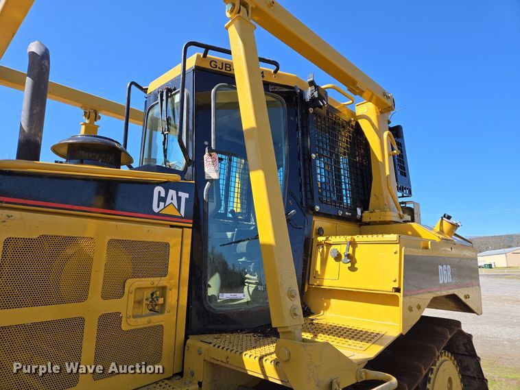 image for item EL5682 2006 Caterpillar D6R XL Series III dozer