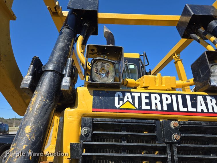 image for item EL5682 2006 Caterpillar D6R XL Series III dozer