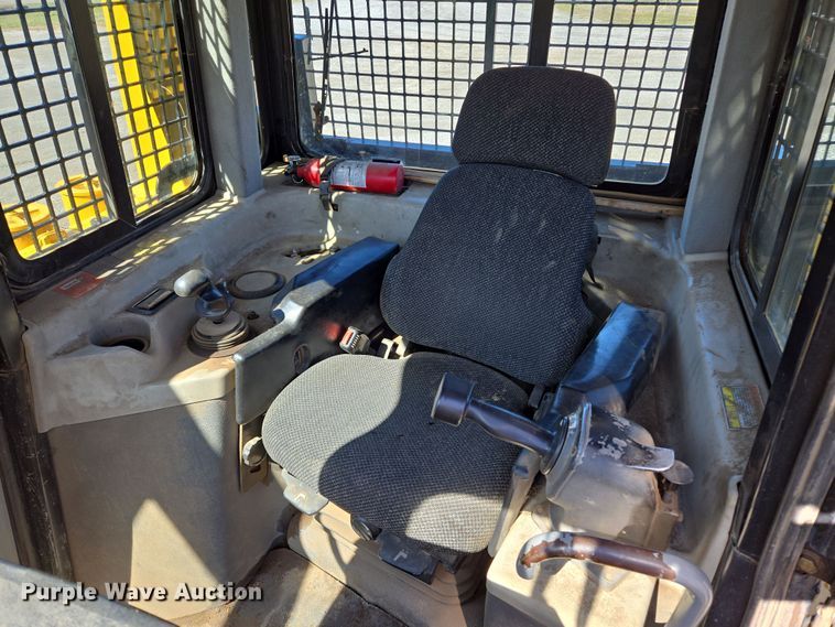 image for item EL5682 2006 Caterpillar D6R XL Series III dozer