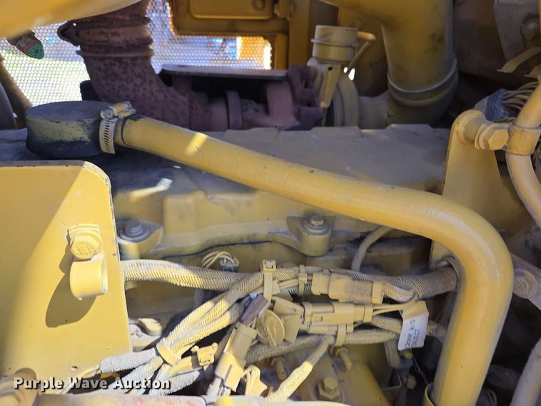 image for item EL5682 2006 Caterpillar D6R XL Series III dozer