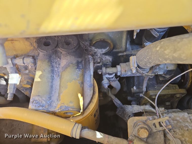 image for item EL5682 2006 Caterpillar D6R XL Series III dozer