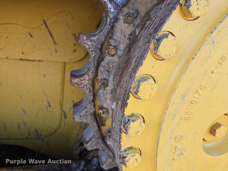 image for item EL5682 2006 Caterpillar D6R XL Series III dozer