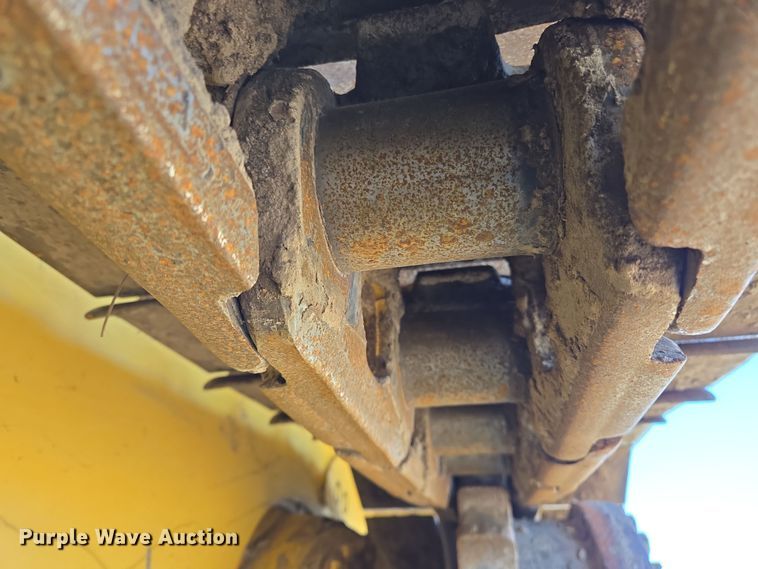 image for item EL5682 2006 Caterpillar D6R XL Series III dozer