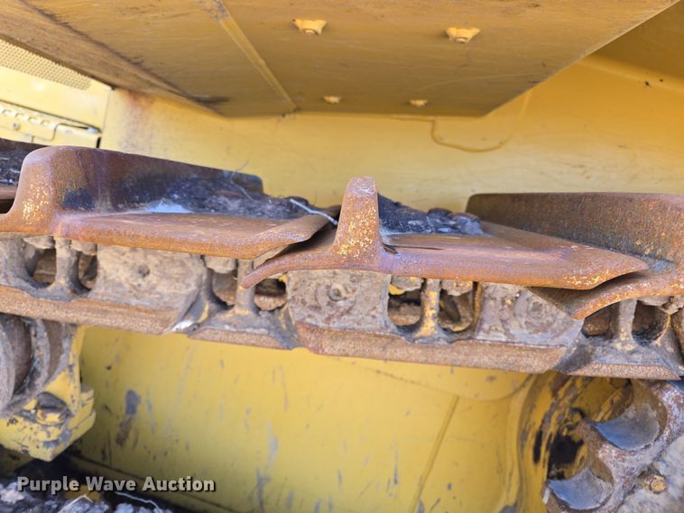 image for item EL5682 2006 Caterpillar D6R XL Series III dozer