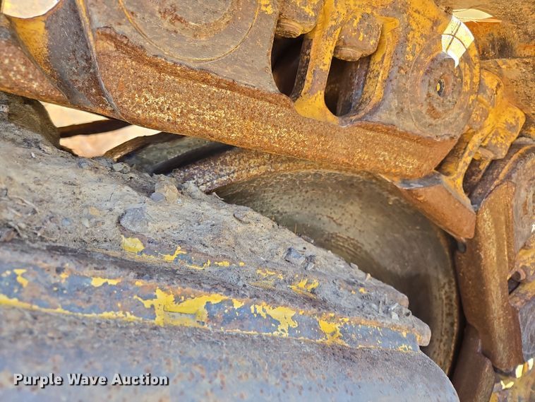 image for item EL5682 2006 Caterpillar D6R XL Series III dozer