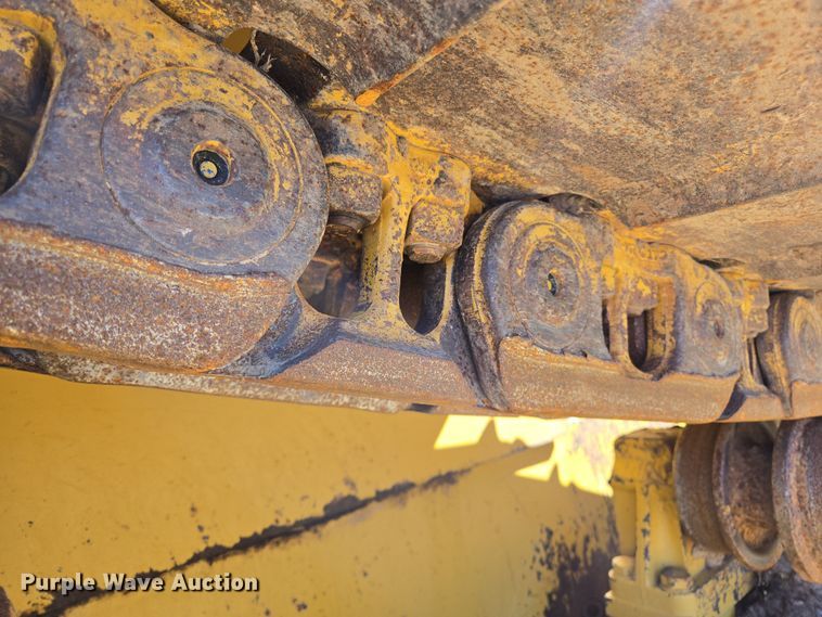 image for item EL5682 2006 Caterpillar D6R XL Series III dozer