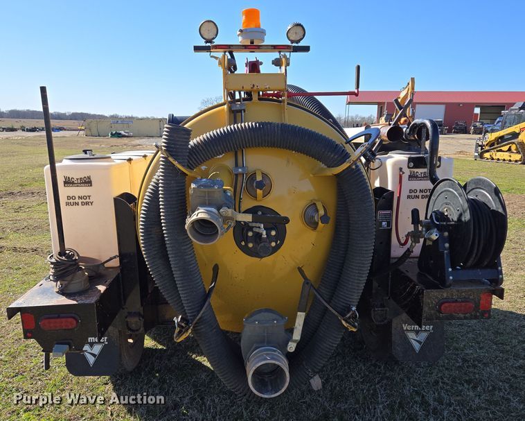 image for item EL5689 2021 Vermeer CV 573 SGT vacuum excavator