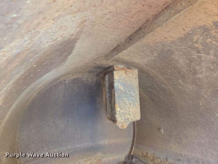 image for item EL5689 2021 Vermeer CV 573 SGT vacuum excavator