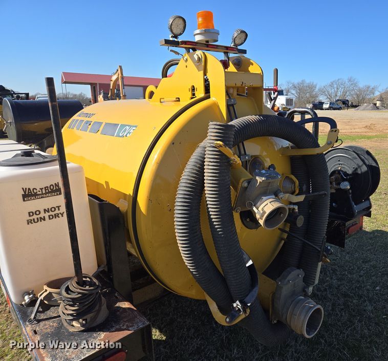 image for item EL5689 2021 Vermeer CV 573 SGT vacuum excavator