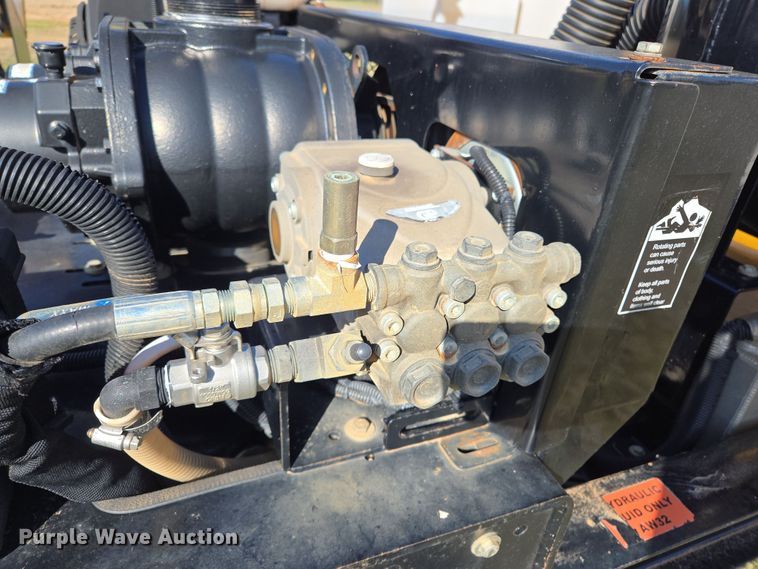 image for item EL5689 2021 Vermeer CV 573 SGT vacuum excavator