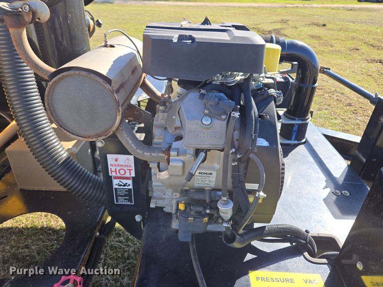 image for item EL5689 2021 Vermeer CV 573 SGT vacuum excavator