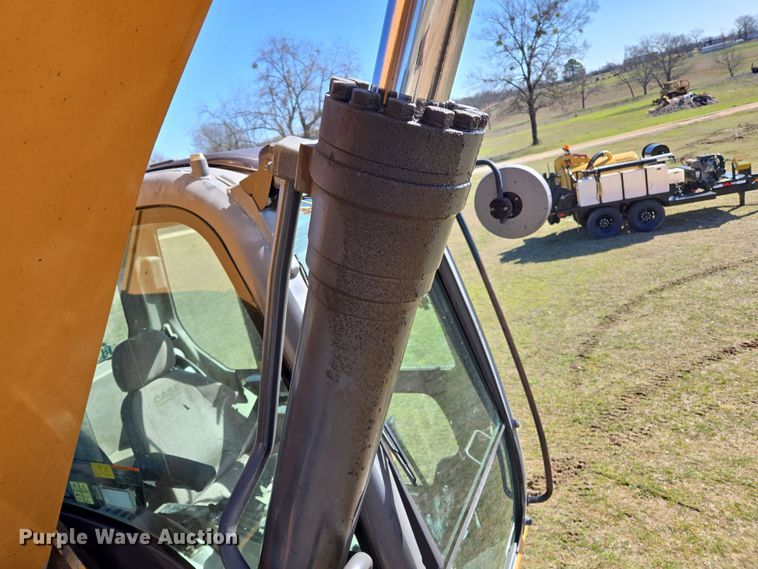 image for item EL5691 2012 Case CX350C excavator