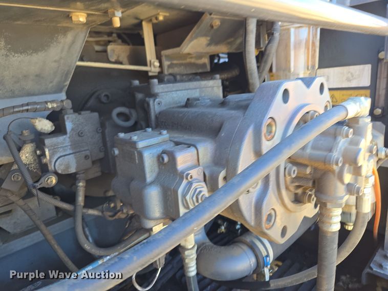 image for item EL5691 2012 Case CX350C excavator