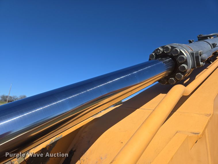 image for item EL5691 2012 Case CX350C excavator