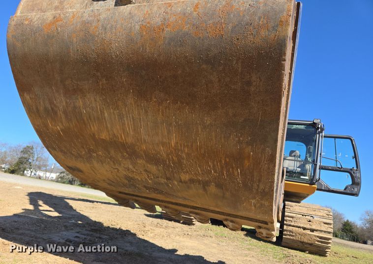 image for item EL5691 2012 Case CX350C excavator