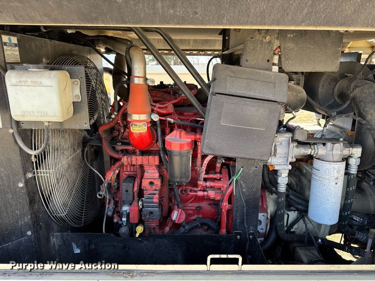 image for item EM3577 2016 Doosan P425 HP375 air compressor