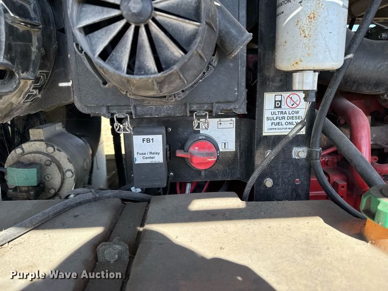 image for item EM3577 2016 Doosan P425 HP375 air compressor