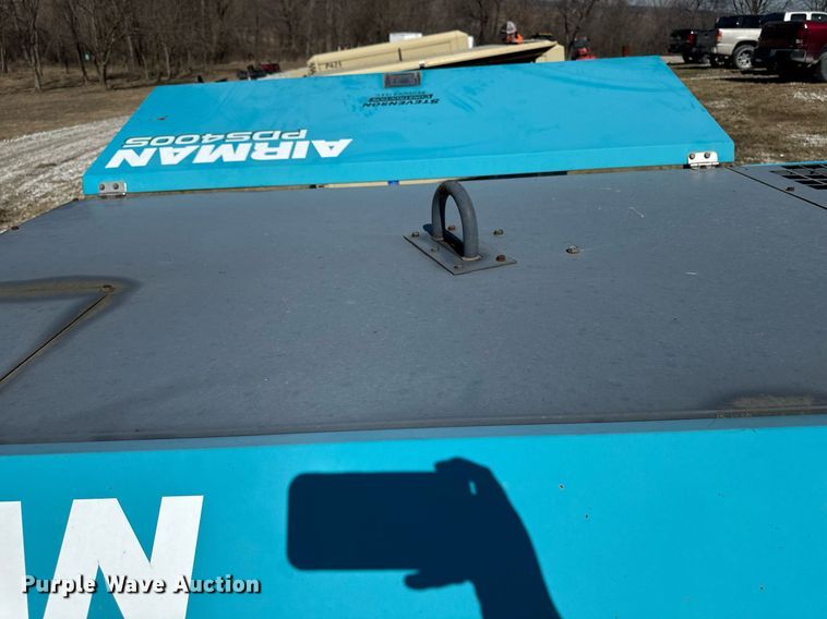 image for item EM3579 Airman PDS400S air compressor