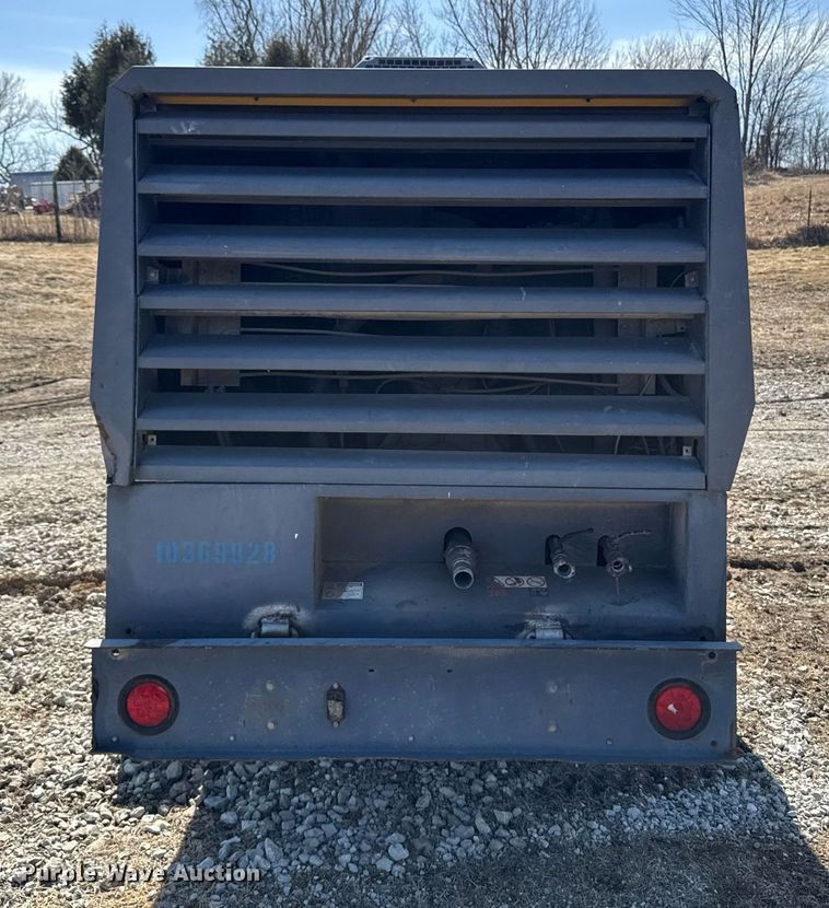 image for item EM3580 2014 Atlas Copco XATS750 JD7 air compressor