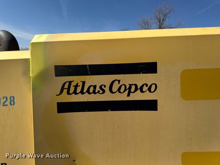 image for item EM3580 2014 Atlas Copco XATS750 JD7 air compressor