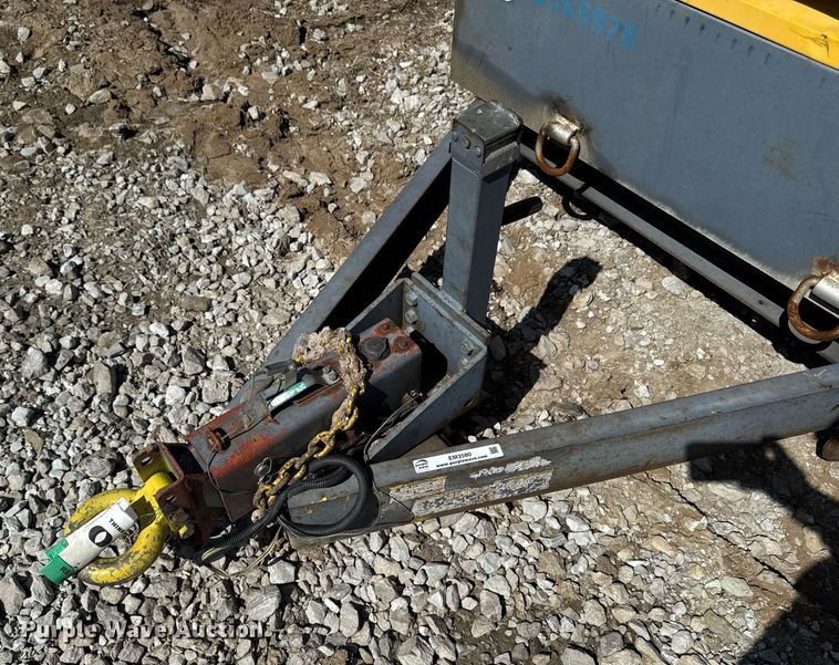 image for item EM3580 2014 Atlas Copco XATS750 JD7 air compressor