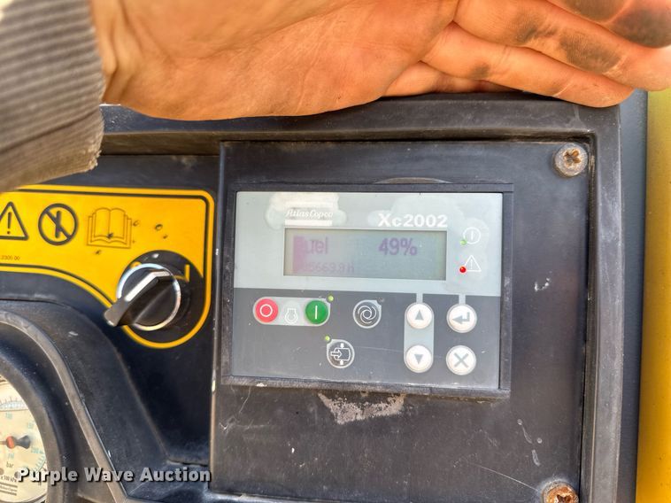 image for item EM3580 2014 Atlas Copco XATS750 JD7 air compressor