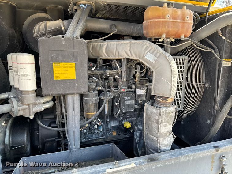 image for item EM3580 2014 Atlas Copco XATS750 JD7 air compressor