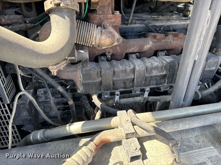 image for item EM3580 2014 Atlas Copco XATS750 JD7 air compressor