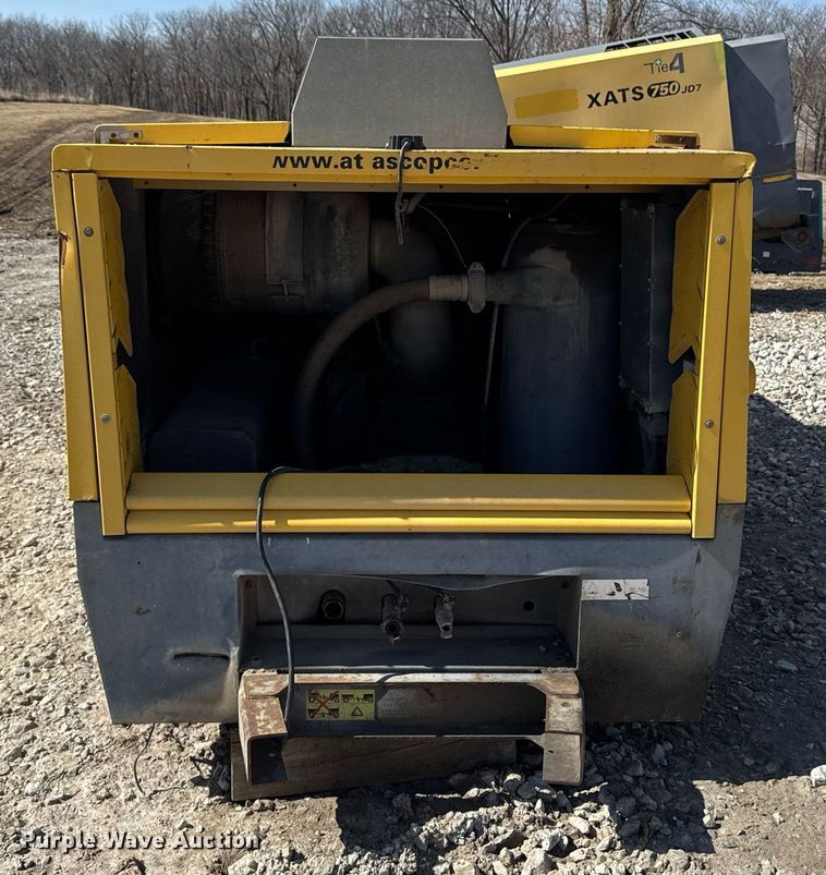 image for item EM3581 2011 Atlas Copco XAS750 CD6 air compressor