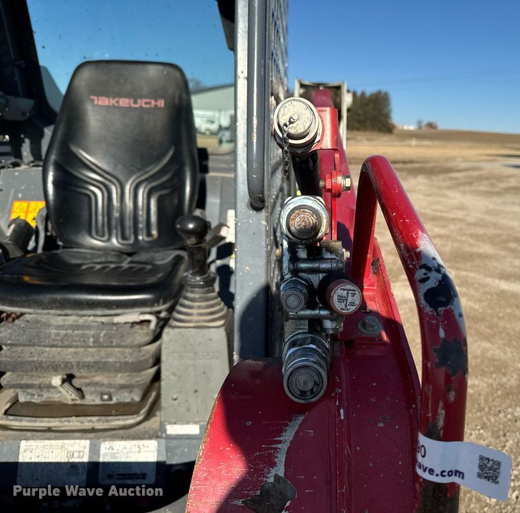 image for item EM3590 2018 Takeuchi TL8 tracked skid steer loader