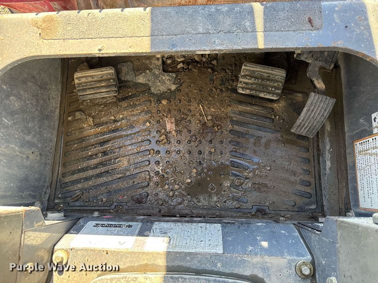 image for item EM3590 2018 Takeuchi TL8 tracked skid steer loader