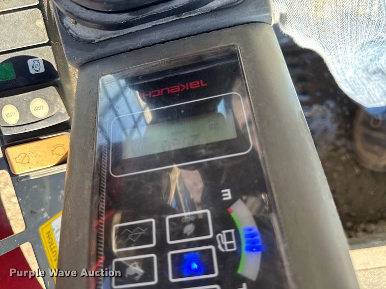 image for item EM3590 2018 Takeuchi TL8 tracked skid steer loader