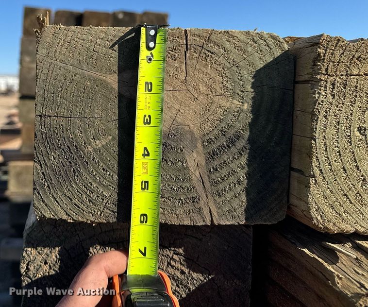 image for item EM3592 Approximately 125 bridge post