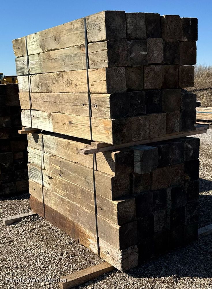 image for item EM3592 Approximately 125 bridge post