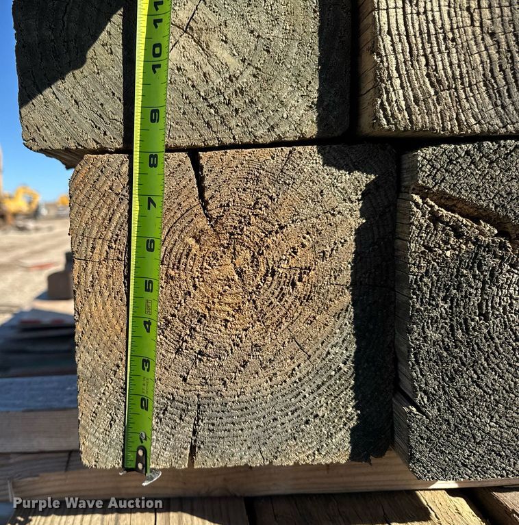 image for item EM3592 Approximately 125 bridge post