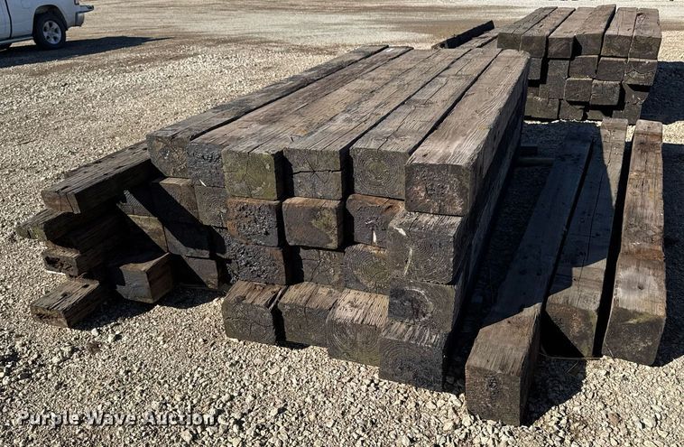 image for item EM3593 Approximately 35 bridge posts