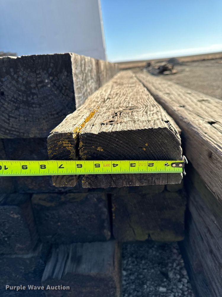 image for item EM3593 Approximately 35 bridge posts