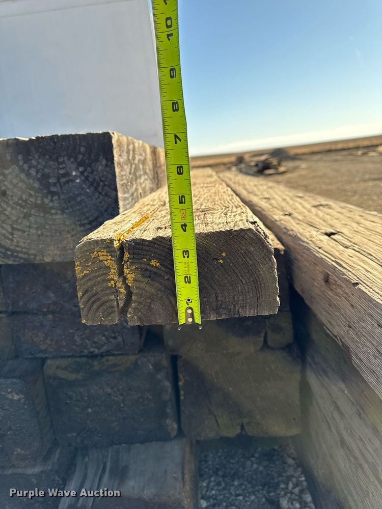 image for item EM3593 Approximately 35 bridge posts