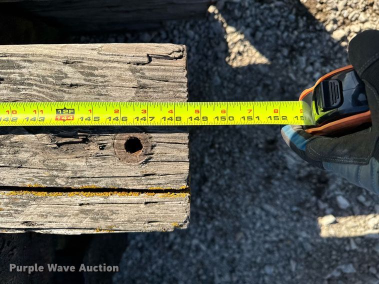 image for item EM3593 Approximately 35 bridge posts