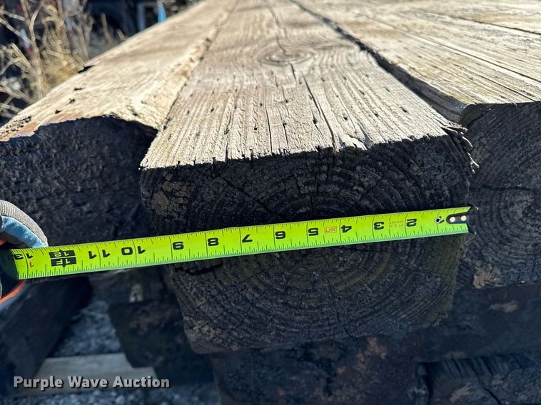 image for item EM3593 Approximately 35 bridge posts