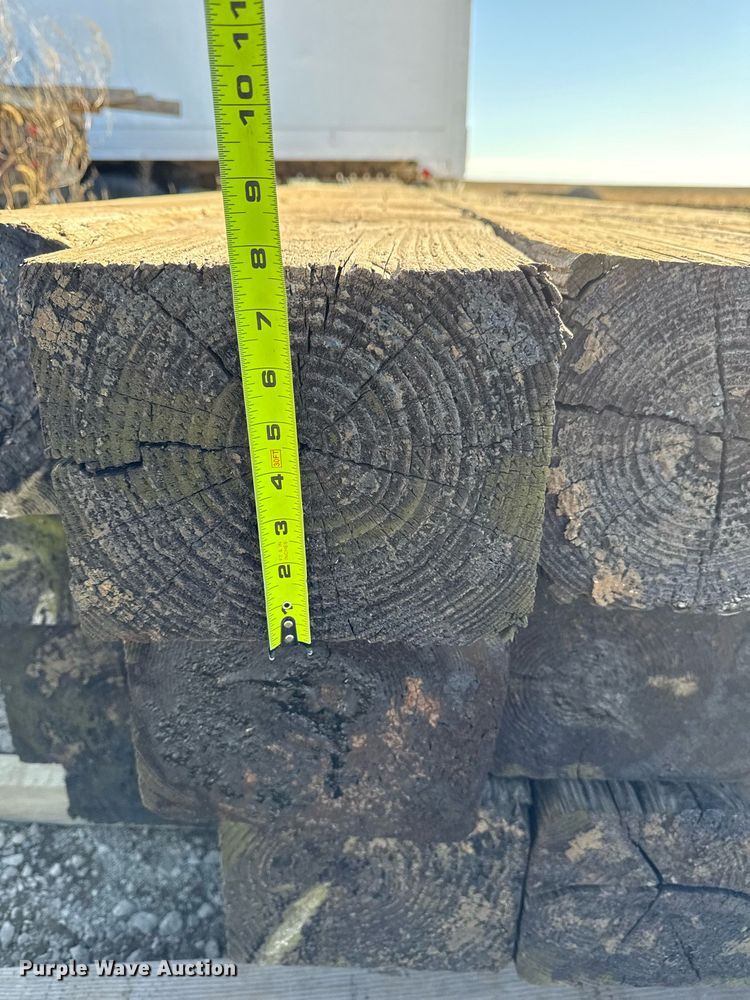 image for item EM3593 Approximately 35 bridge posts