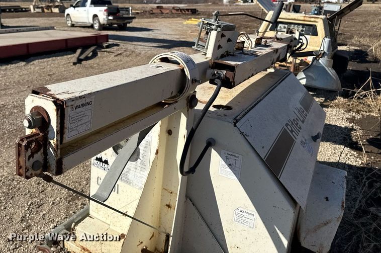 image for item EM3596 Terex MH4000RL light plant