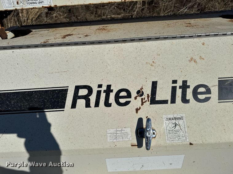 image for item EM3596 Terex MH4000RL light plant