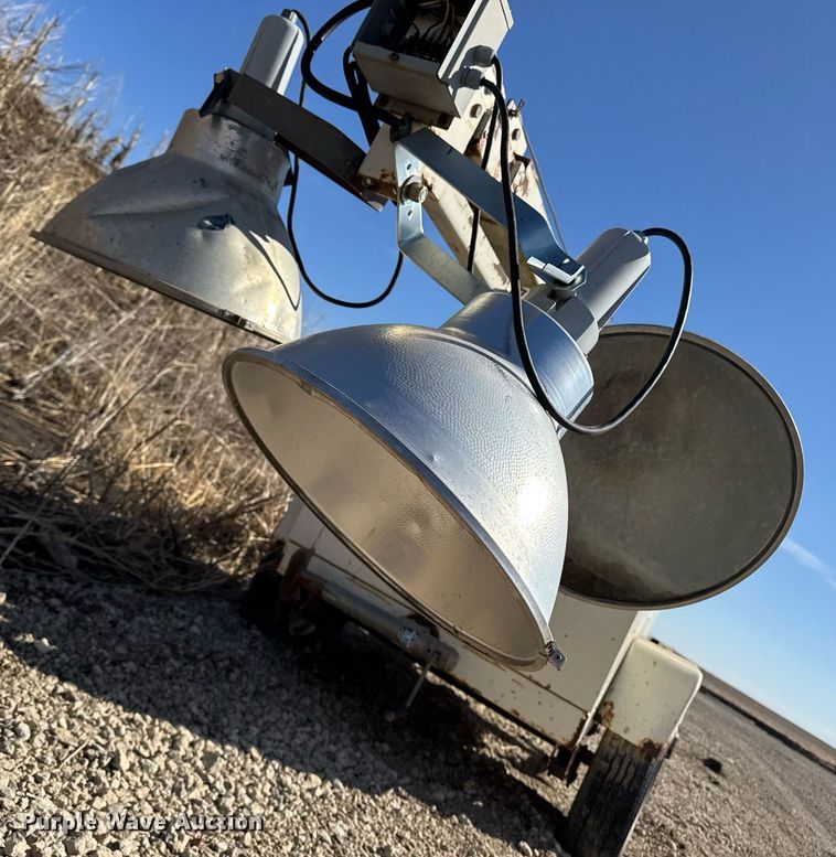 image for item EM3596 Terex MH4000RL light plant