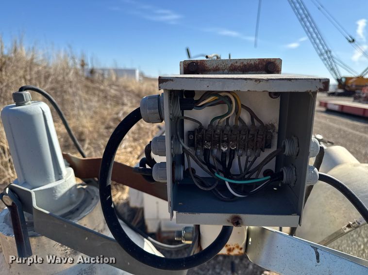 image for item EM3596 Terex MH4000RL light plant