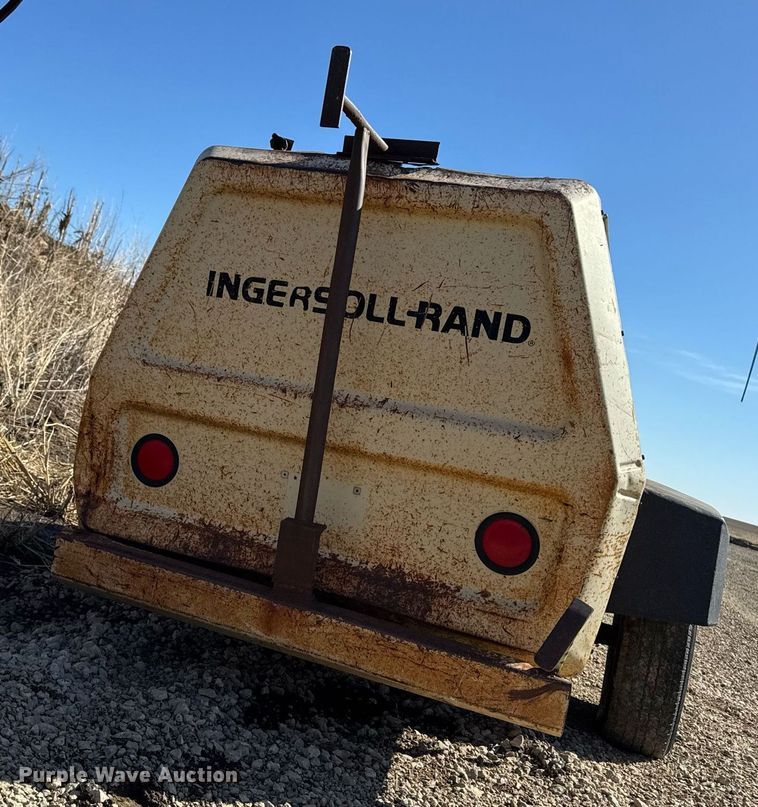 image for item EM3597 Ingersoll-Rand 185 air compressor